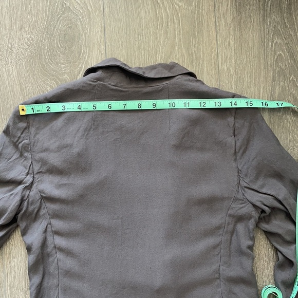 Aritzia Talula Gray Blazer - Picture 4 of 4